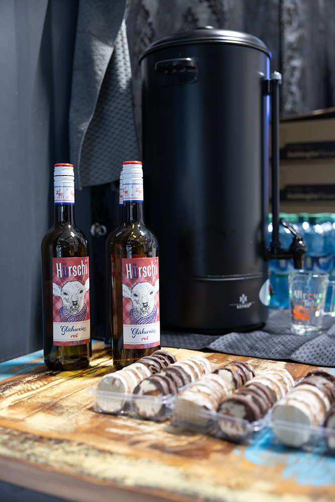 fashion-lounge04 Blume aus Wolle in lila, Flieder, rosa und oranger Schafswolle und Acrylwolle